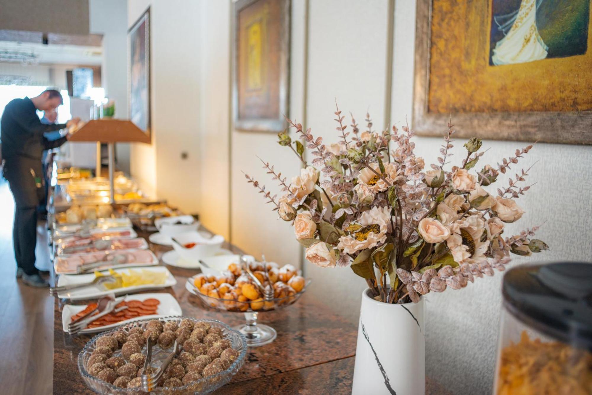 Hotel Montana Palace Krusevo Ngoại thất bức ảnh