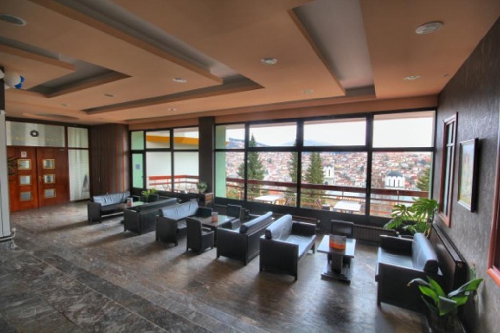 Hotel Montana Palace Krusevo Ngoại thất bức ảnh